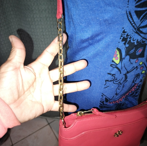 Tory Burch Mercer Red Pebbled Leather Crossbody, Golden Hardware. - Picture 16 of 16